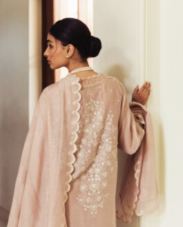 a little fly alf modeling agency india bombay delhi fashion shoot modelling tenzin lhagyal ar rhea kapoor 